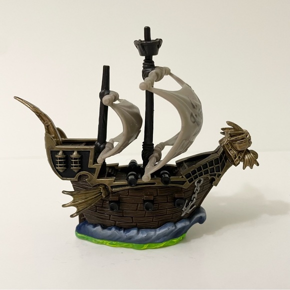 Lot of 3 Skylanders Pirate Ship Wash Buckler Gill Grunt - Picture 7 of 16